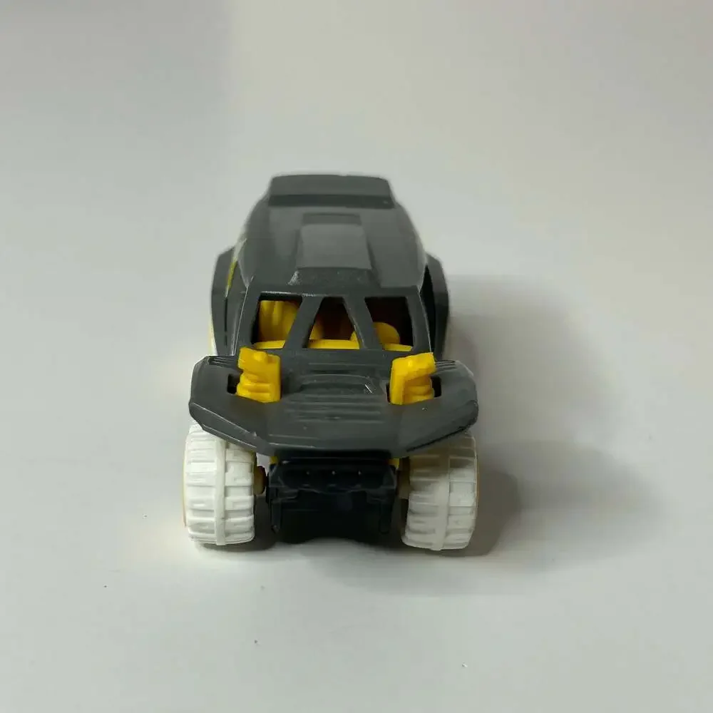 Hot Wheels Land Crusher #8 Snow Stormers Gray and Yellow Diecast Car